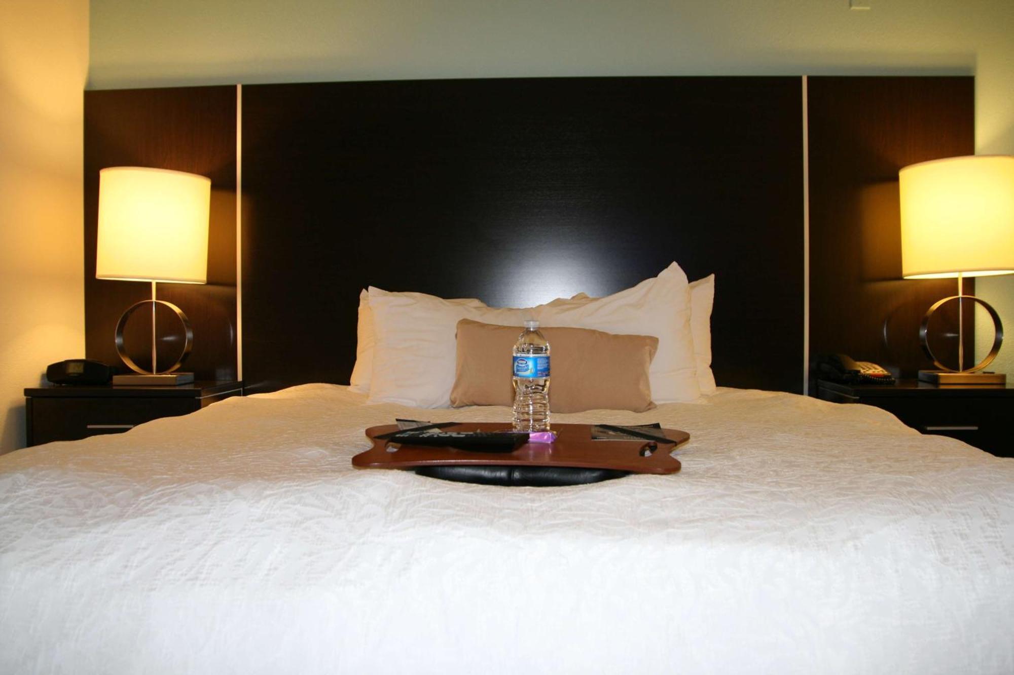 King Room King Bed Non-Smoking
