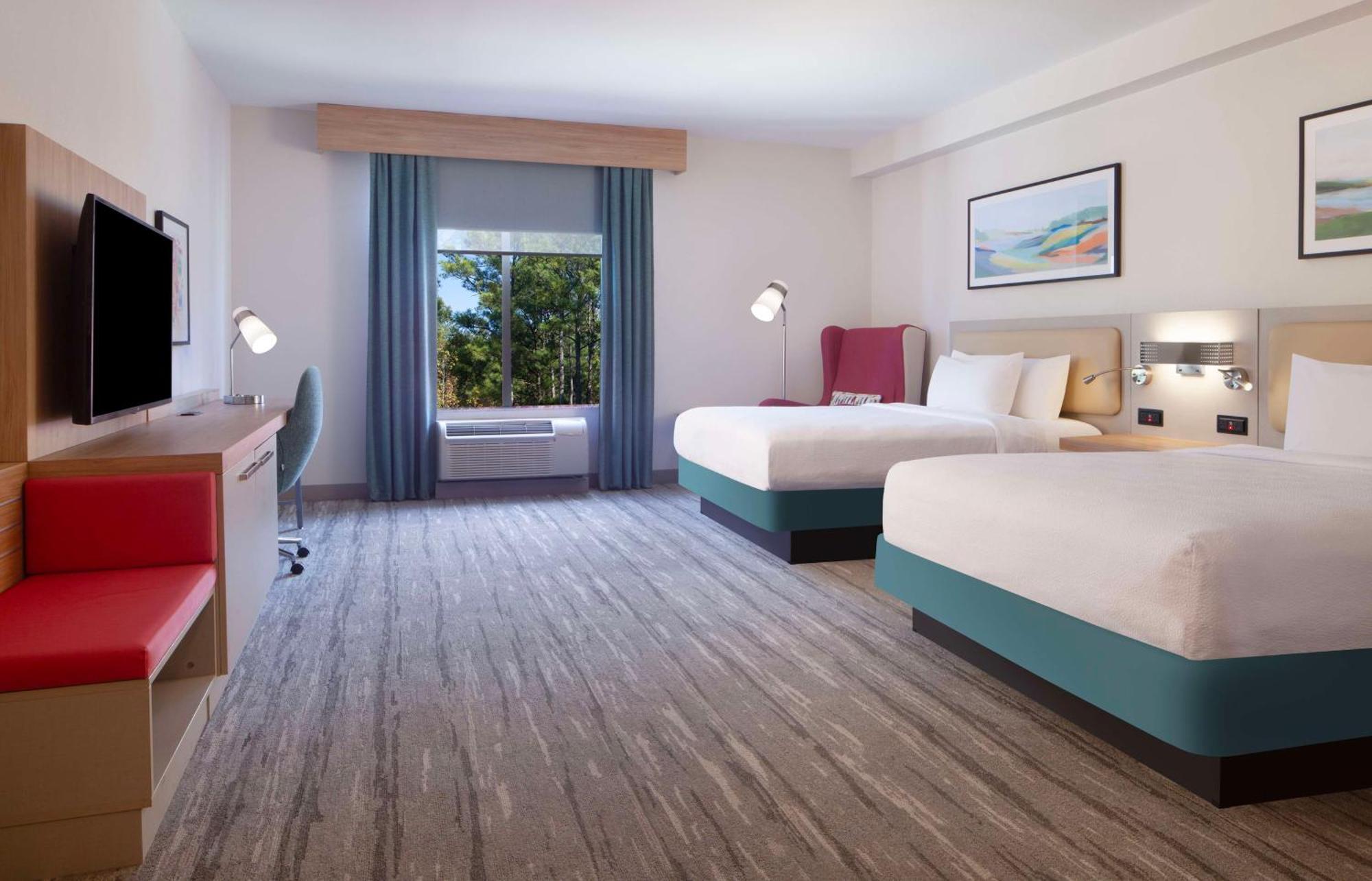 Queen Room Two Queen Beds Mobility Hearing Access